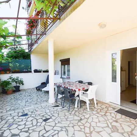 Apartman In - Istrien 8432
